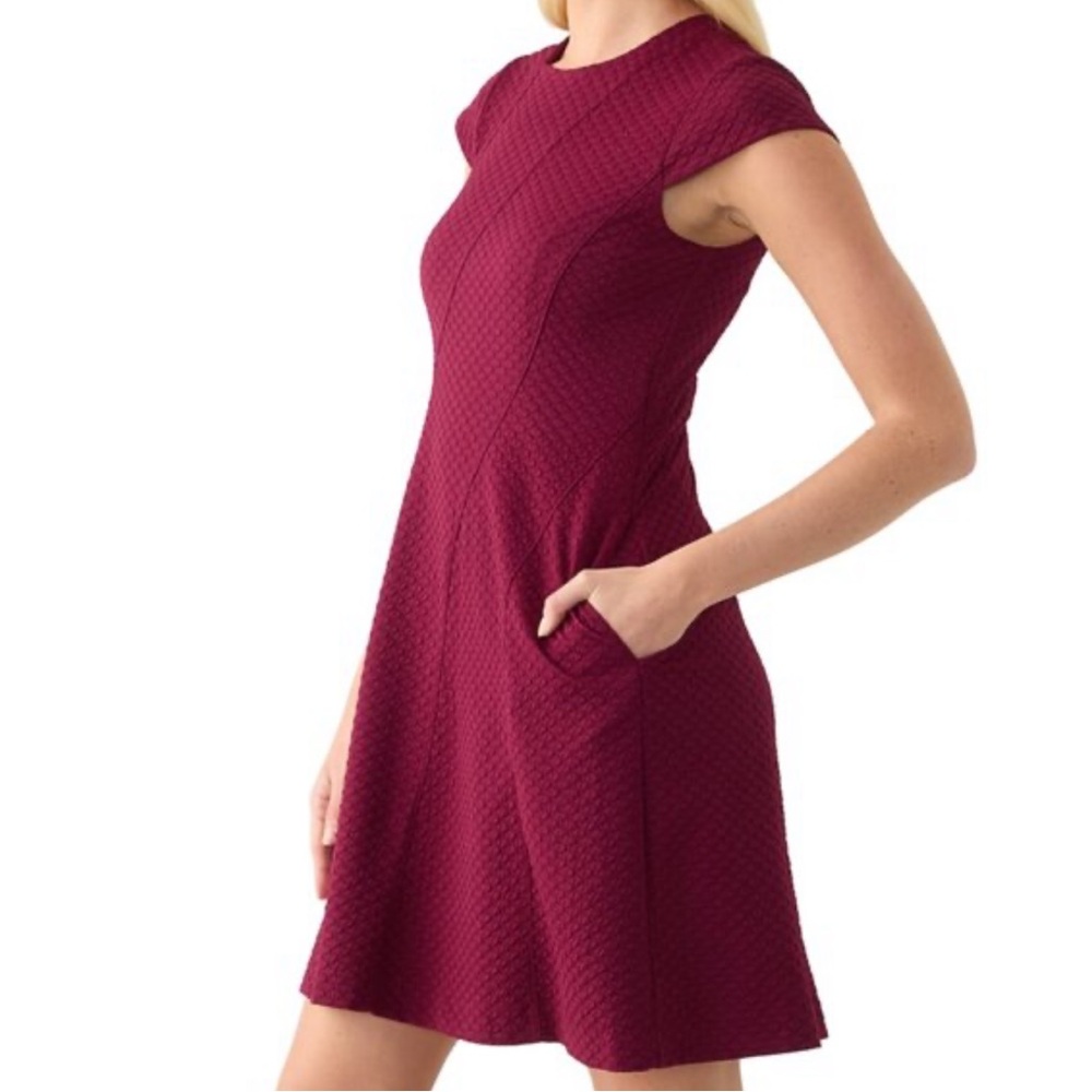 Vince Camuto Burgundy Wine Cap Sleeve Knit Fit & Flare Textured Dress Sz 2